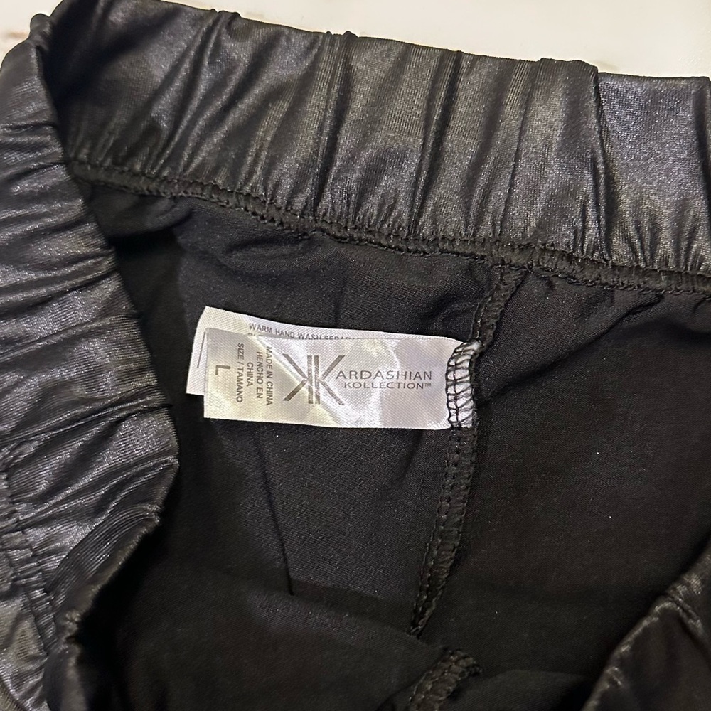 Kardashian Kollection Womens Black Shiny Stretch Leggings - Picture 8 of 9